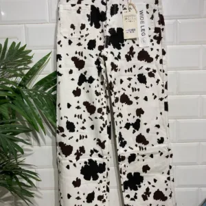 2- Pantalón manchas