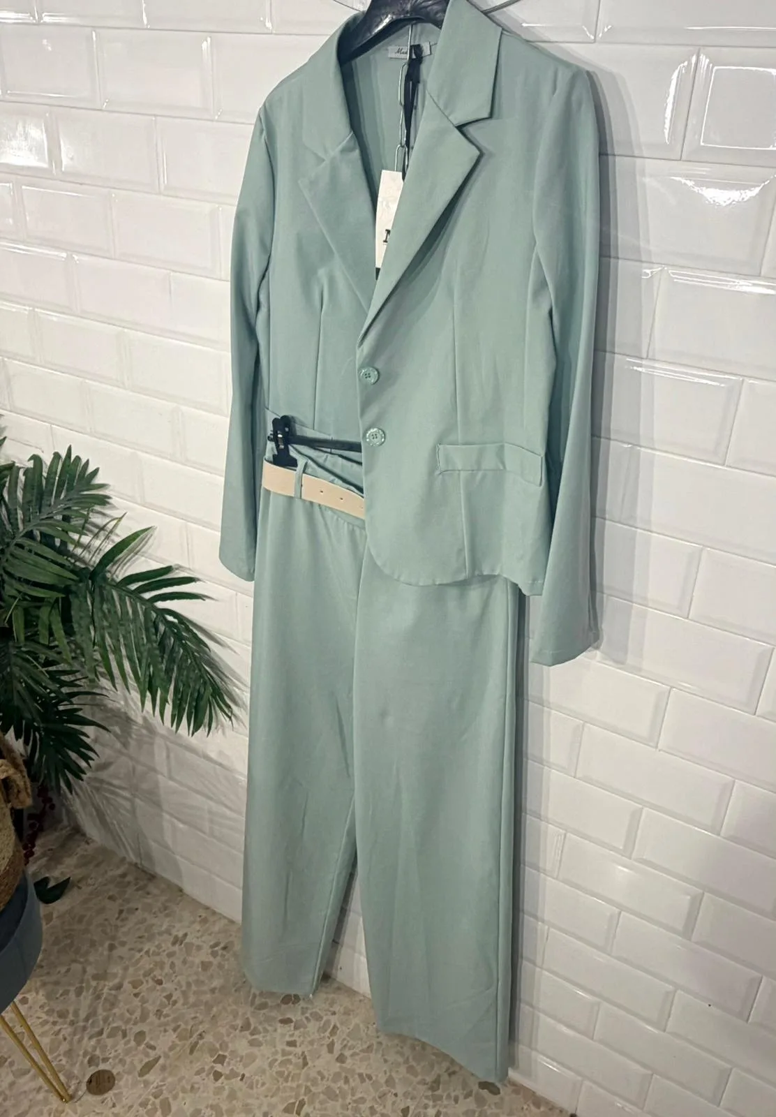 Traje chaqueta palazo. - Imagen 3