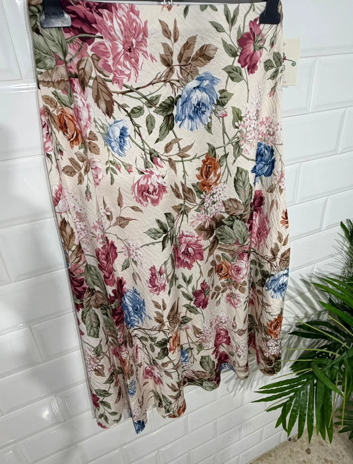 Falda estampada de satén - Imagen 5