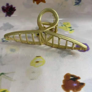 Pinzas de pelo metal.