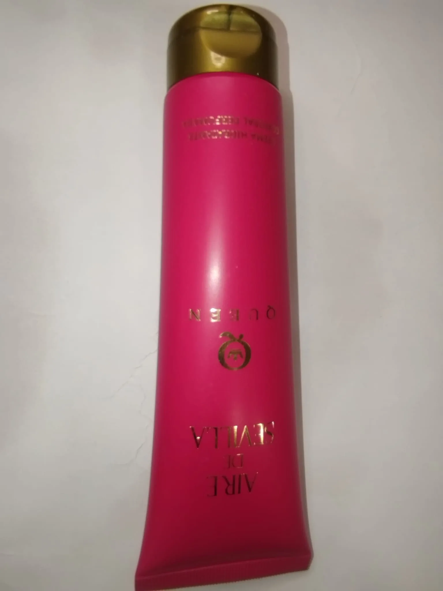 Hidratante con perfume.