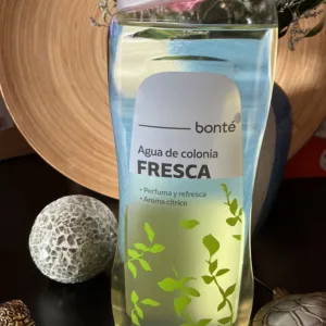 Agua de colonia fresca.